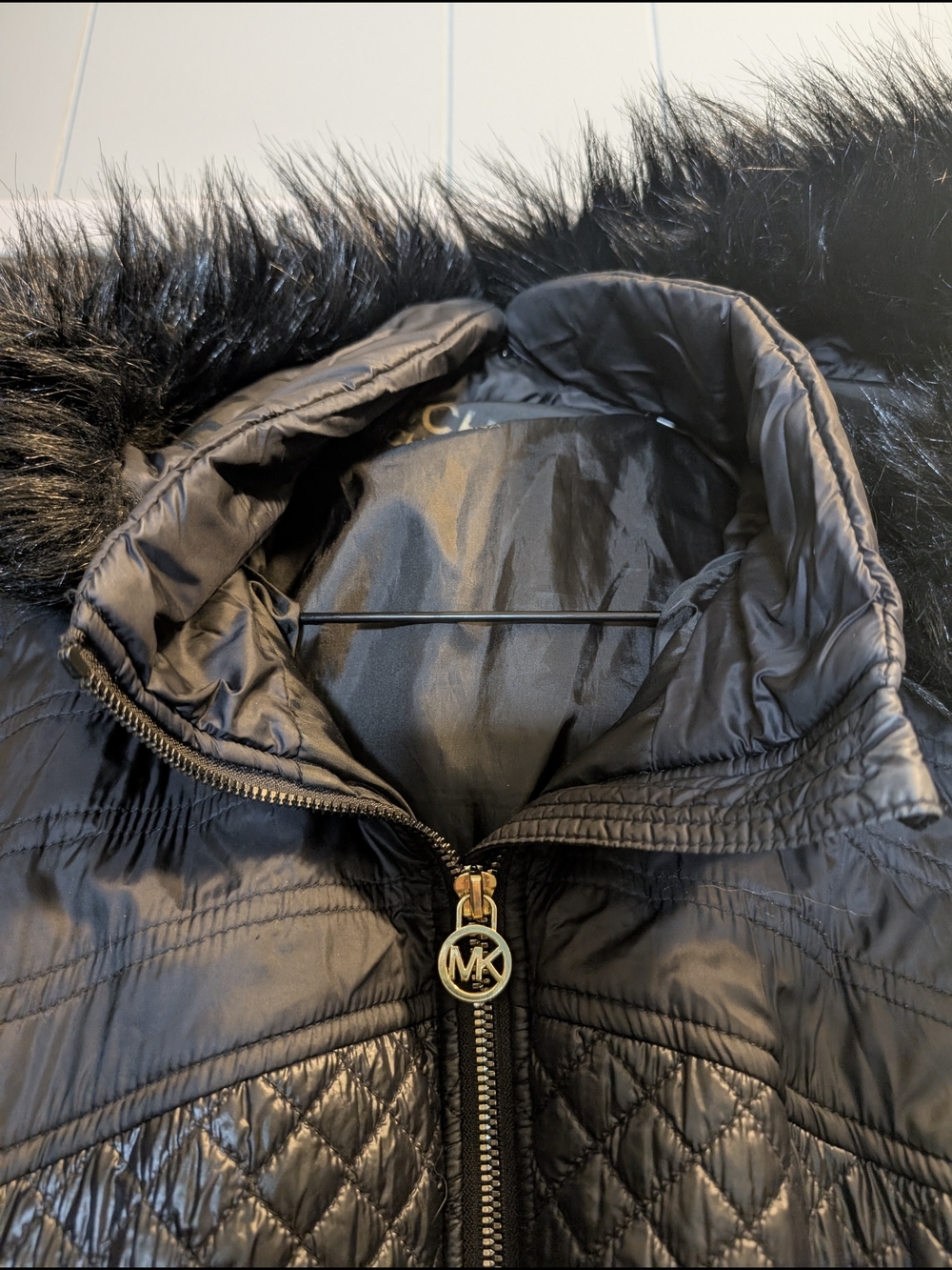 Michael Kors Women's Small Black Quilted Puffer Jacket with Faux Fur Trim GUC